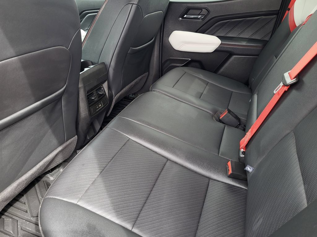 Used 2024 GMC Canyon AT4X AWD/4WD image 21