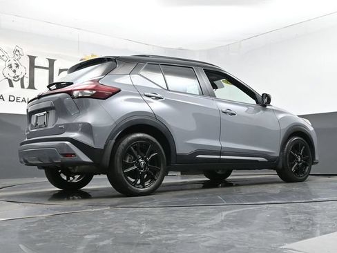 Used 2023 Nissan Kicks SR w/ SR Premium Package FWD image 33