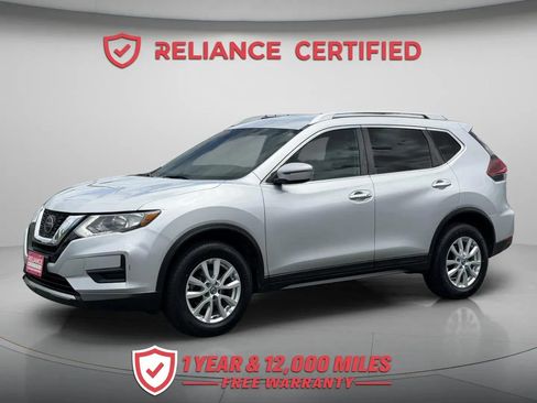Used 2018 Nissan Rogue SV AWD/4WD image 2