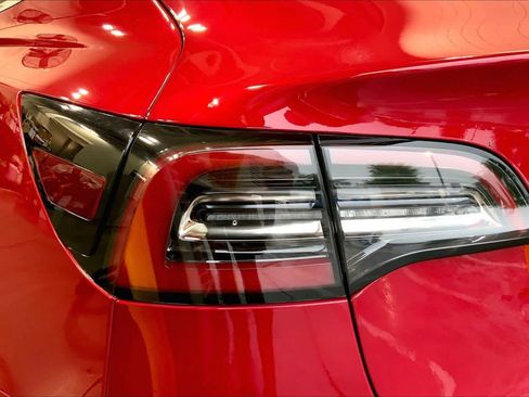 Used 2020 Tesla Model 3 Standard Range RWD image 27