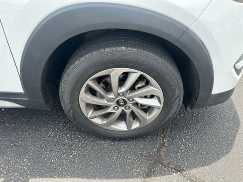Used 2018 Hyundai Tucson SEL AWD/4WD image 2