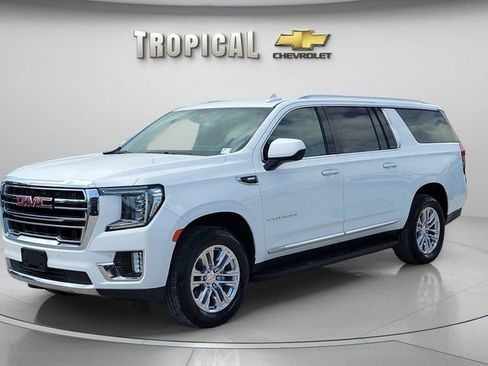 Used 2024 GMC Yukon XL SLT image 1