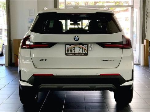 Certified 2023 BMW X1 xDrive28i w/ Convenience Package AWD/4WD image 4