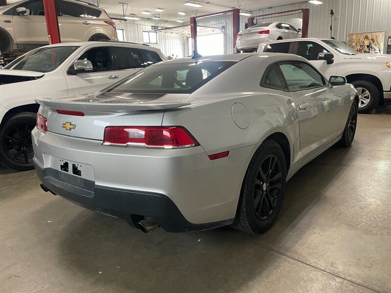 Used 2014 Chevrolet Camaro LT RWD image 6