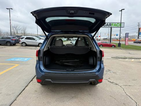 Used 2022 Subaru Forester Premium image 13