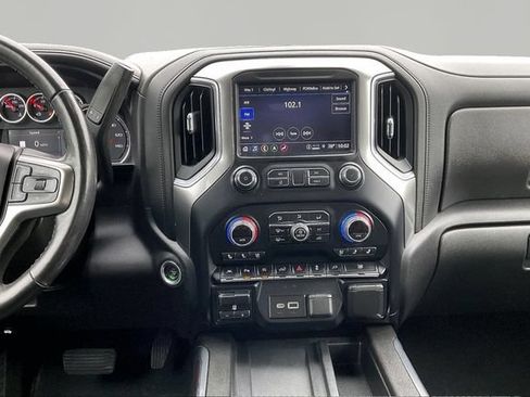 Used 2022 Chevrolet Silverado 1500 LTZ w/ LTZ Premium Package AWD/4WD image 9