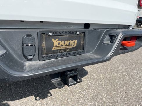 Used 2023 Jeep Gladiator Mojave w/ Cold Weather Group image 11