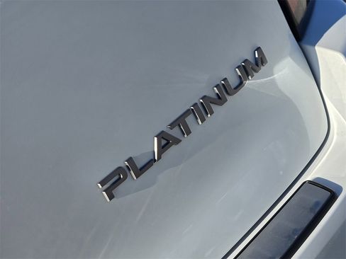 New 2026 Nissan Armada Platinum image 8