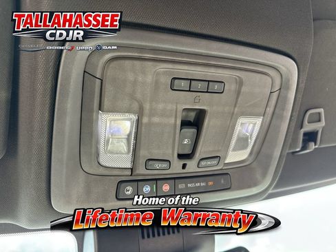 Used 2023 Chevrolet Silverado 1500 LTZ AWD/4WD image 19