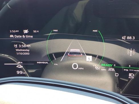 Used 2025 Audi Q6 e-tron Premium Plus AWD/4WD image 32