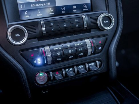 Used 2021 Ford Mustang Shelby GT500 w/ Technology Package image 24