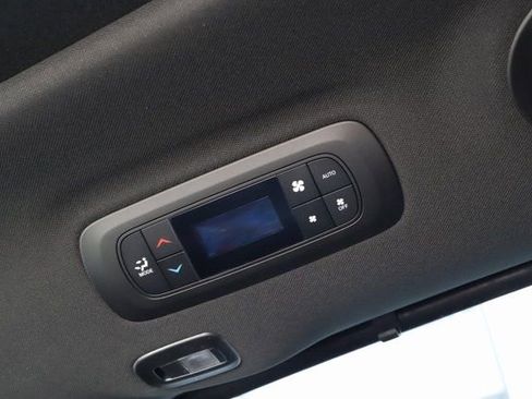 New 2026 Chrysler Pacifica Limited w/ S Appearance Package image 21