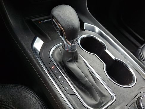 Certified 2023 Chevrolet Traverse LT image 16