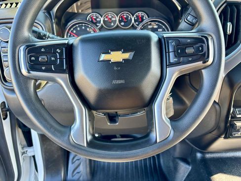 Used 2021 Chevrolet Silverado 1500 W/T w/ WT Value Package AWD/4WD image 23