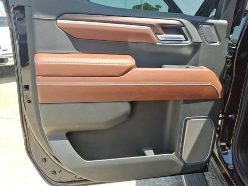 New 2026 GMC Sierra 1500 Denali Ultimate AWD/4WD image 17