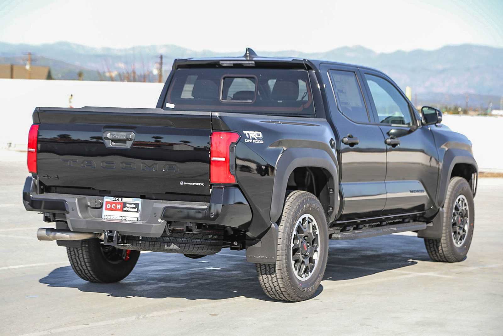 New 2026 Toyota Tacoma TRD Off-Road w/ TRD Off Road Upgrade Package AWD/4WD image 5