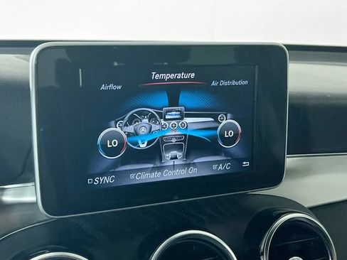 Used 2019 Mercedes-Benz GLC 300 4MATIC image 16