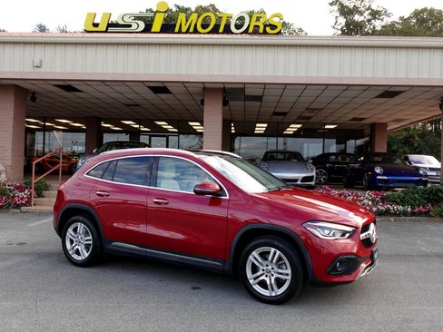 Used 2021 Mercedes-Benz GLA 250 4MATIC w/ Premium Package image 24