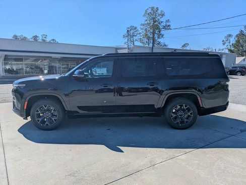 New 2026 Jeep Grand Wagoneer L Limited AWD/4WD image 9