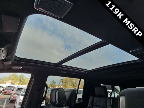 Used 2024 Cadillac Escalade ESV Sport Platinum image 28