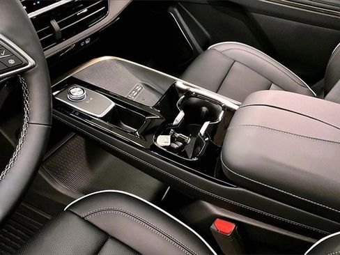 Used 2025 Buick Enclave Avenir w/ Super Cruise Package image 14