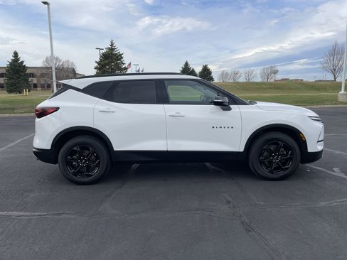 Certified 2024 Chevrolet Blazer LT w/ Midnight/Sport Edition AWD/4WD image 6