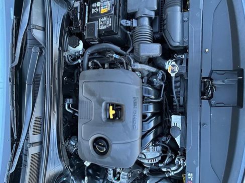 Used 2023 Kia Forte LXS image 11