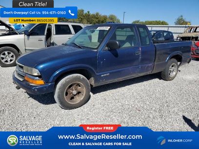 Used 2000 Chevrolet S10 Pickup LS w/ Preferred Equipment Group