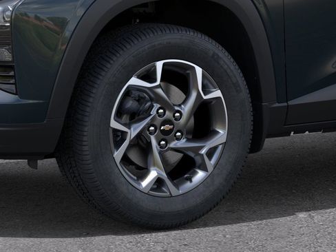 New 2026 Chevrolet Trax LT w/ Sunroof Package FWD image 9