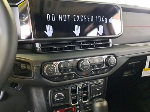 New 2025 Jeep Gladiator Rubicon w/ Safety Group image 13