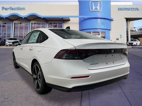 New 2026 Honda Accord SE image 3