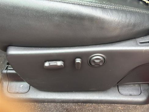 Used 2013 GMC Sierra 1500 SLT w/ SLT Convenience Package image 9