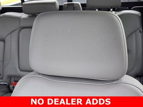 Used 2022 GMC Sierra 1500 SLT w/ SLT Convenience Package image 22