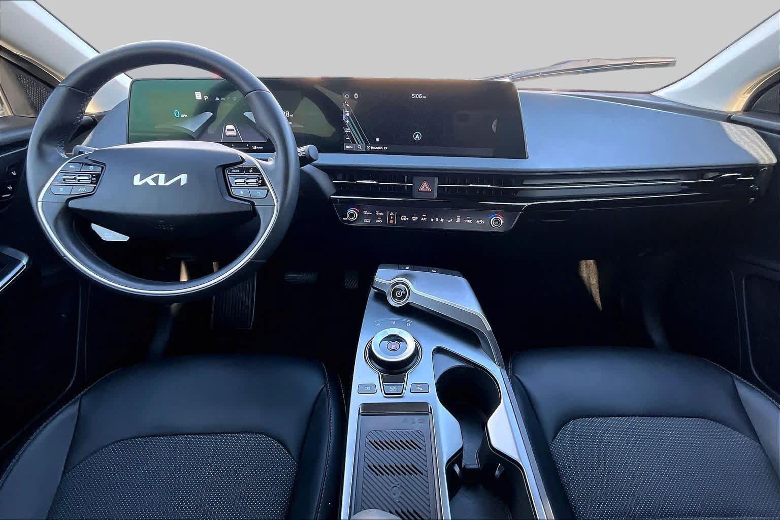 Used 2024 Kia EV6 Light RWD image 15