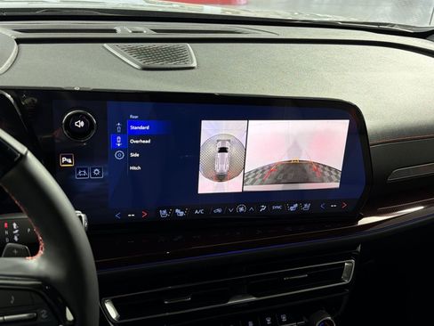 New 2026 Chevrolet Traverse RS AWD/4WD image 19