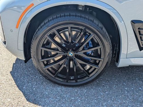 Used 2025 BMW X5 M60i w/ Executive Package image 22