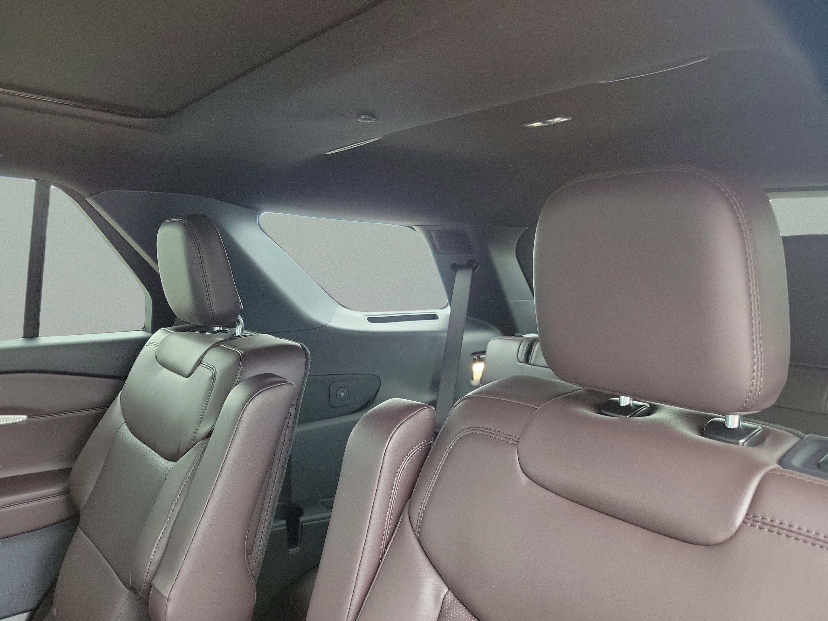 New 2026 Ford Explorer Platinum RWD image 13
