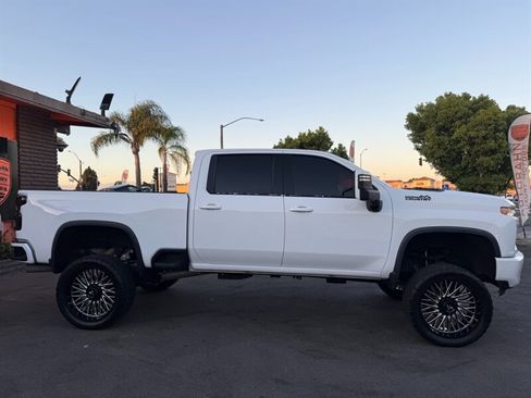 Used 2021 Chevrolet Silverado 3500 High Country AWD/4WD image 12