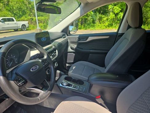Certified 2022 Ford Escape SE w/ Convenience Package AWD/4WD image 12