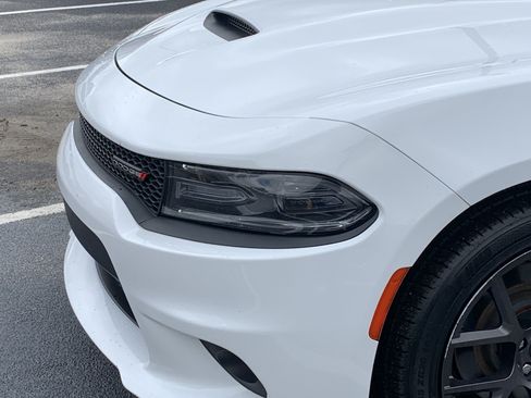 Used 2019 Dodge Charger R/T w/ Plus Group RWD image 5