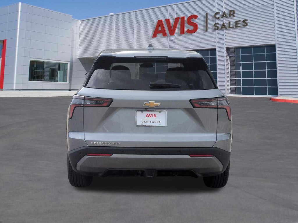 Used 2026 Chevrolet Equinox LT AWD/4WD image 7