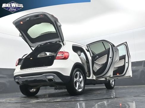 Used 2020 Mercedes-Benz GLA 250 image 29
