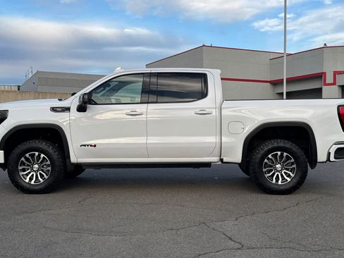 Used 2020 GMC Sierra 1500 AT4 w/ AT4 Premium Package image 9