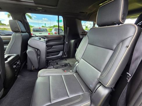 Used 2023 Chevrolet Suburban Premier RWD image 22