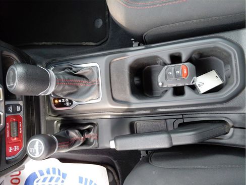 Used 2021 Jeep Wrangler Unlimited Rubicon image 16