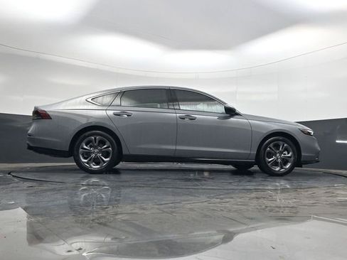 New 2025 Honda Accord EX-L image 34