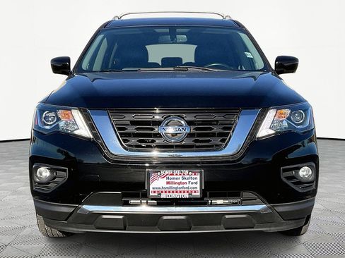 Used 2018 Nissan Pathfinder Platinum w/ Cargo Package image 3