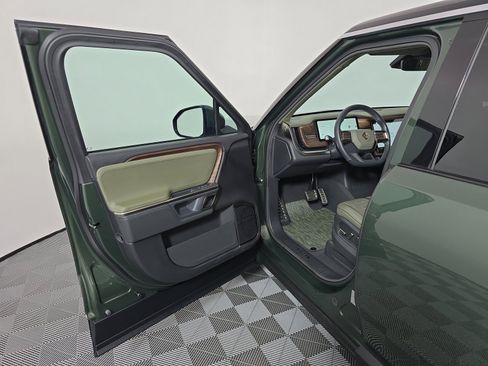 Used 2023 Rivian R1S Launch Edition AWD/4WD image 16