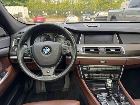 Used 2013 BMW 550i Gran Turismo xDrive AWD/4WD image 35