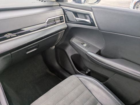 Used 2024 Mitsubishi Outlander SE FWD image 12